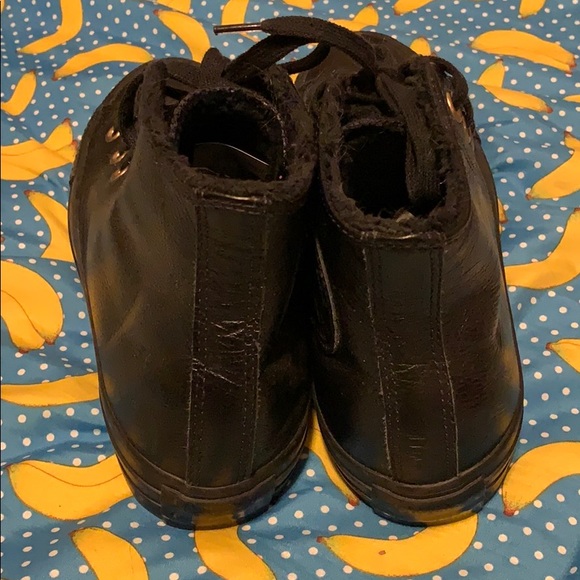 Leather converse - Picture 4 of 4